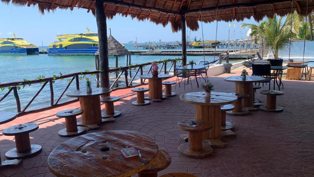 Casa Caribe Cancun Exterior photo Restaurant in La Paz